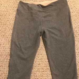 Grey Capri leggings